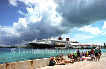 CRUISE SHIP