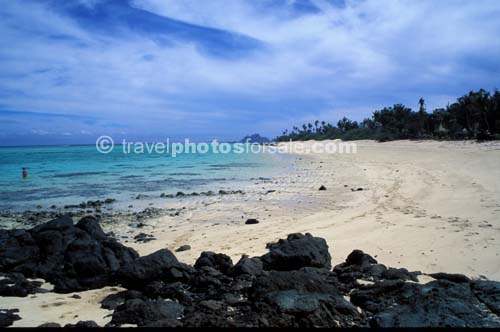 PACKED BEACH