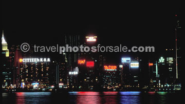 HONG KONG ISLAND BY NIGHT