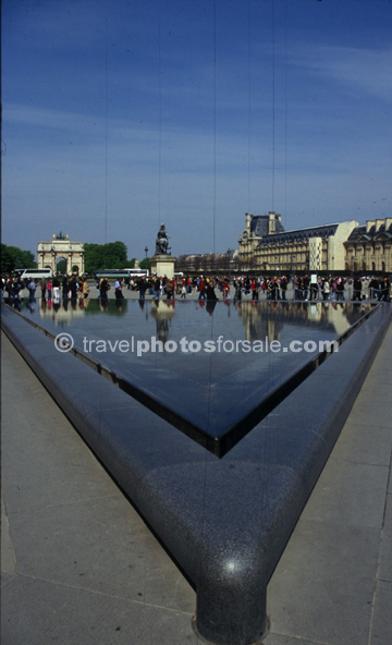 LOUVRE VIEW