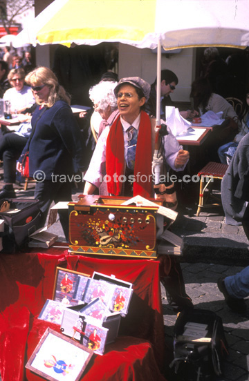 TOWN CRIER